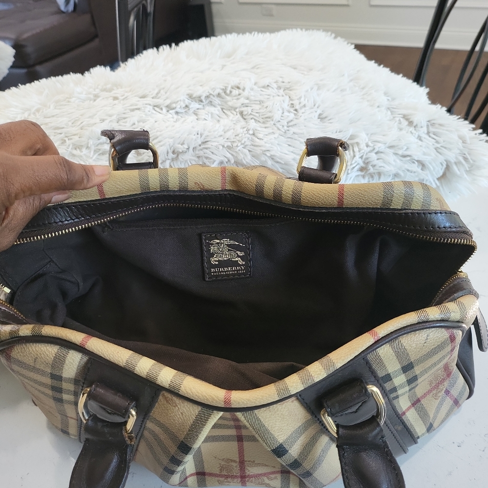 Burberry saddle purse